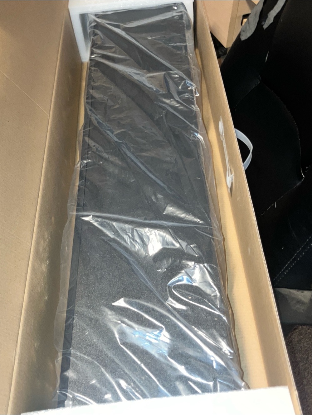 Omni graphite all in one wireless soundbar speaker , NWT, integrate any speaker